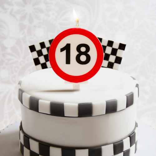 BOUGIE D'ANNIVERSAIRE 18 SIGNE INTERDIT 6,3 CM