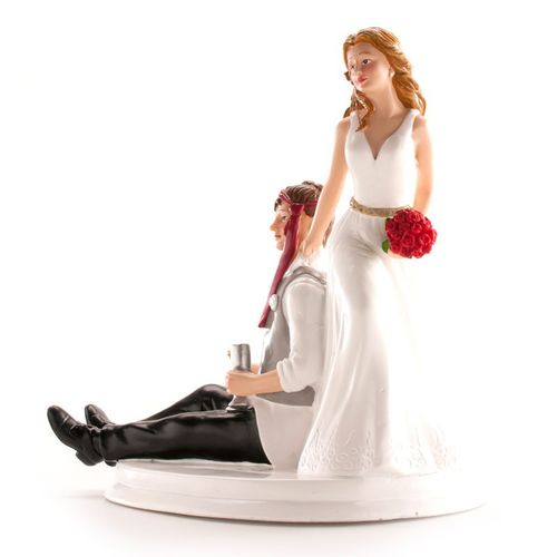 FIGURINE POUR GTEAU COUPLE IVRE